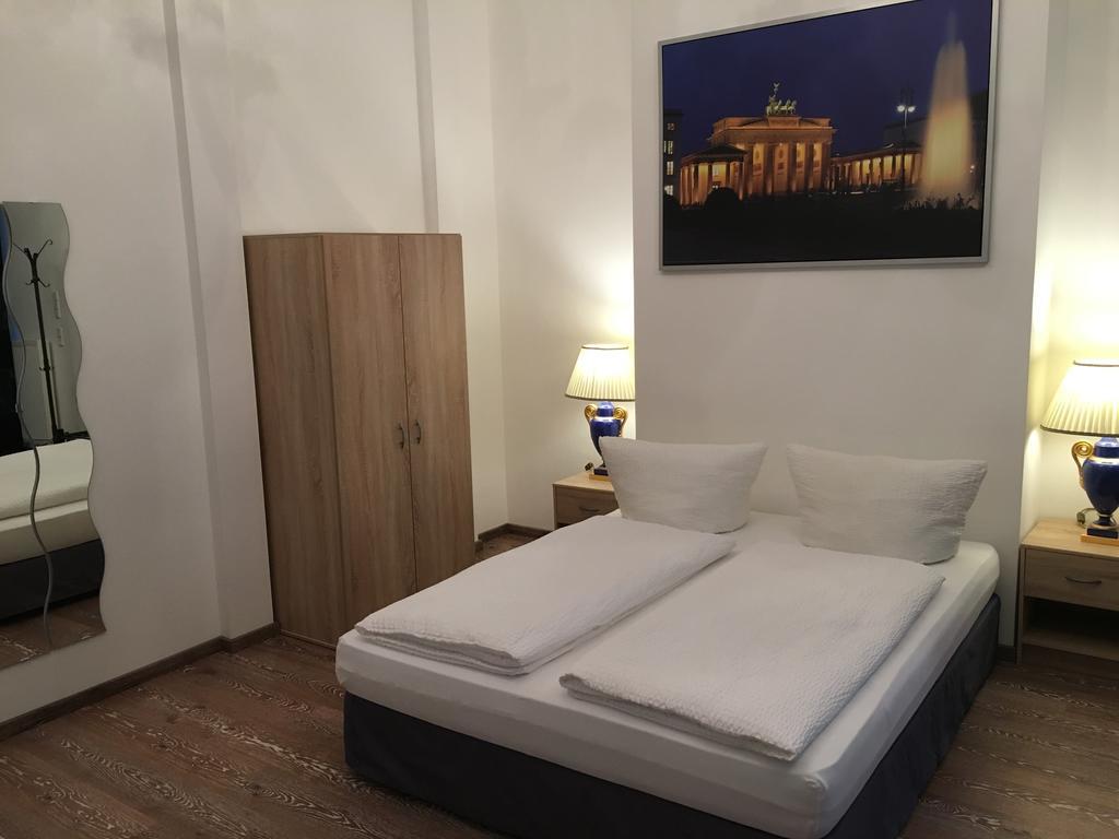 Hotel-pension Adamshof Berlin