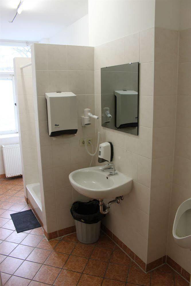 Gasthuis Hotel-pension Adamshof 2*